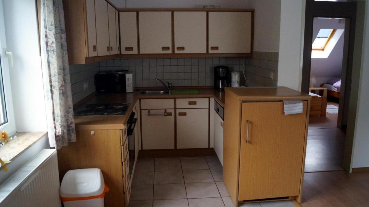 *Engels - Ferienwohnungen Krummhörn Exterior foto
